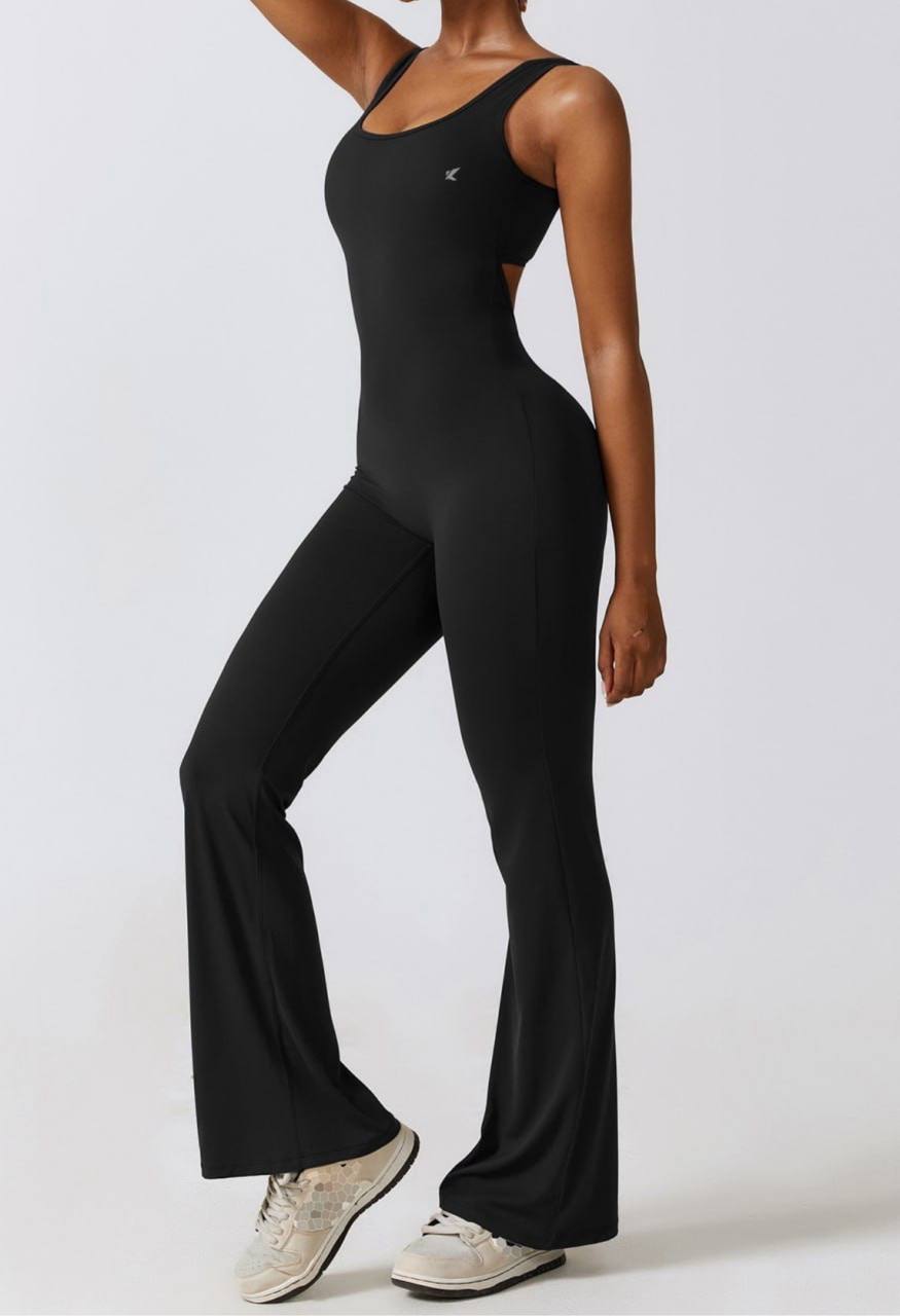 Seamless SculptFit Yoga Jumpsuit – Flared Leg Design