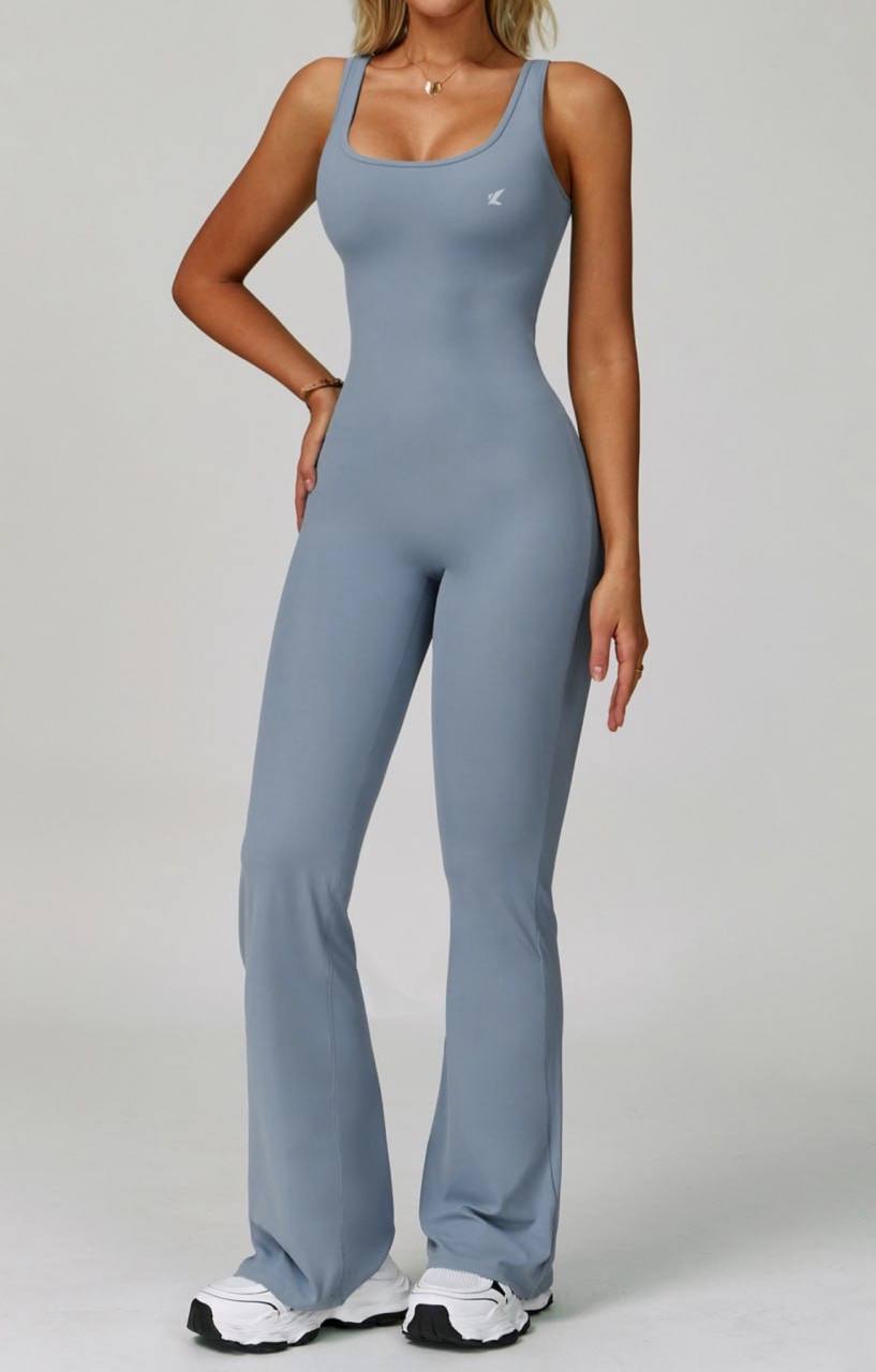 Seamless SculptFit Yoga Jumpsuit – Flared Leg Design