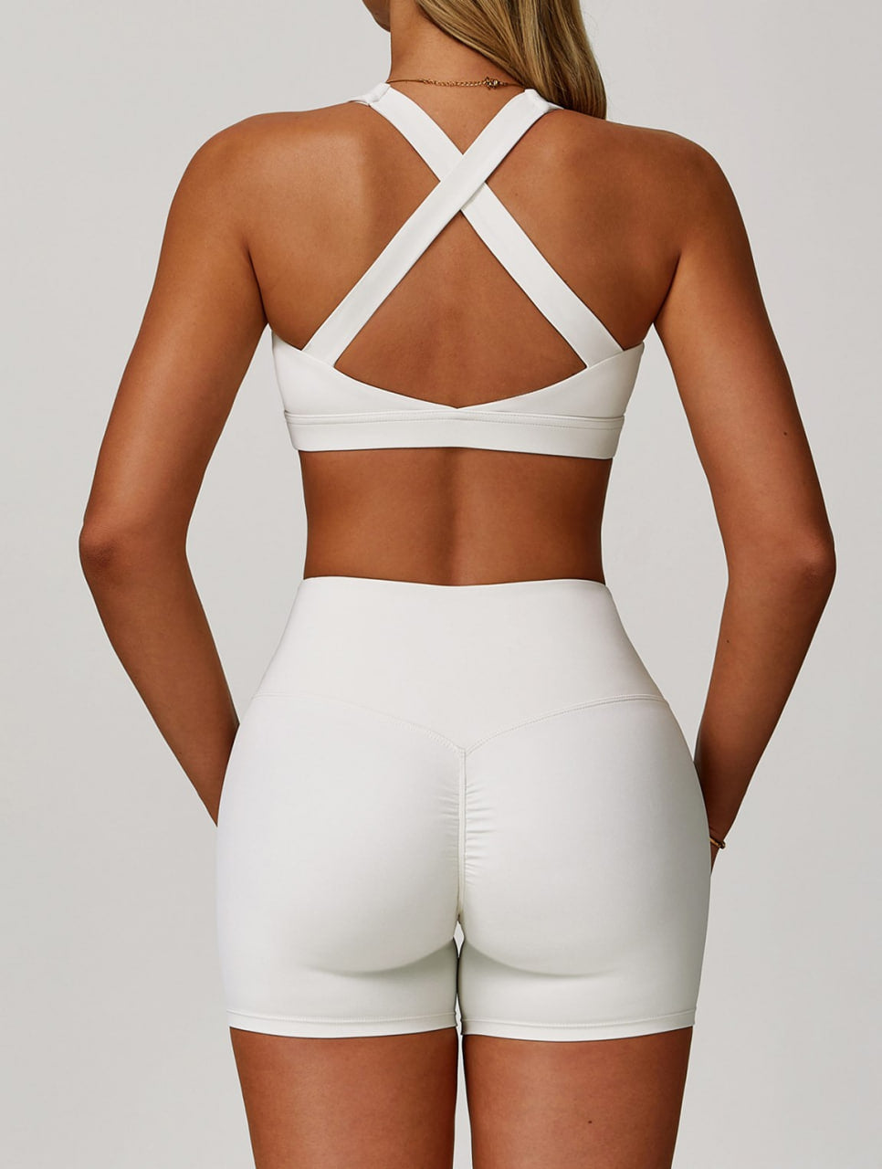 2-Piece Activewear Set – Bra & Leggings Shorts